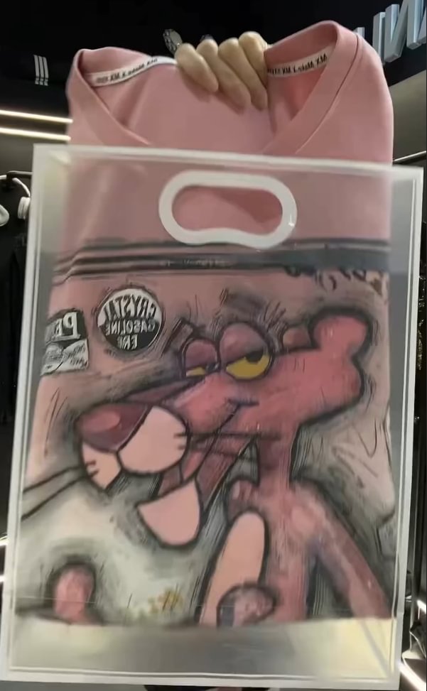 🩷Apburoši džemperi ar Pink Panther apdruku-LV