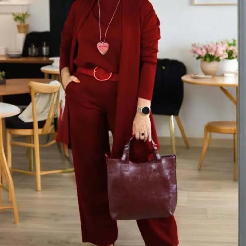 ⏳Specialus riboto laiko pasiūlymas⏰Elegantiškas trijų dalių komplektas, kurį sudaro ilgas megztinis, palaidinė ir kelnės💞-LT