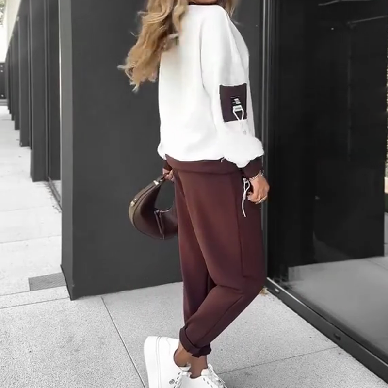 Conjunto de manga larga con bloques de color y pantalón deportivo-ES
